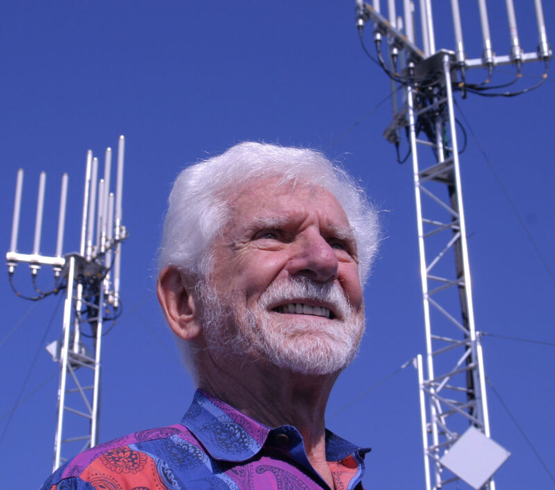 Martin Cooper Martin Cooper outside