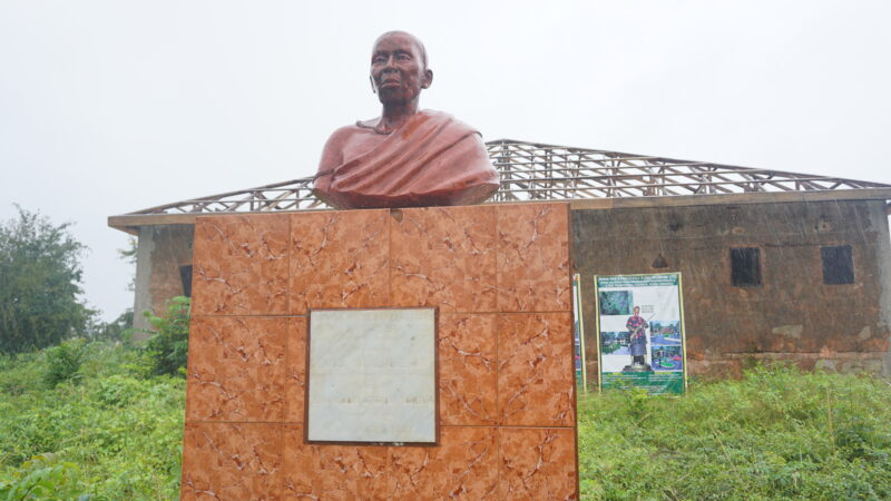 Yaa_Asantewaa_Museum_(4) bust of yaa. asantewaa at the museum