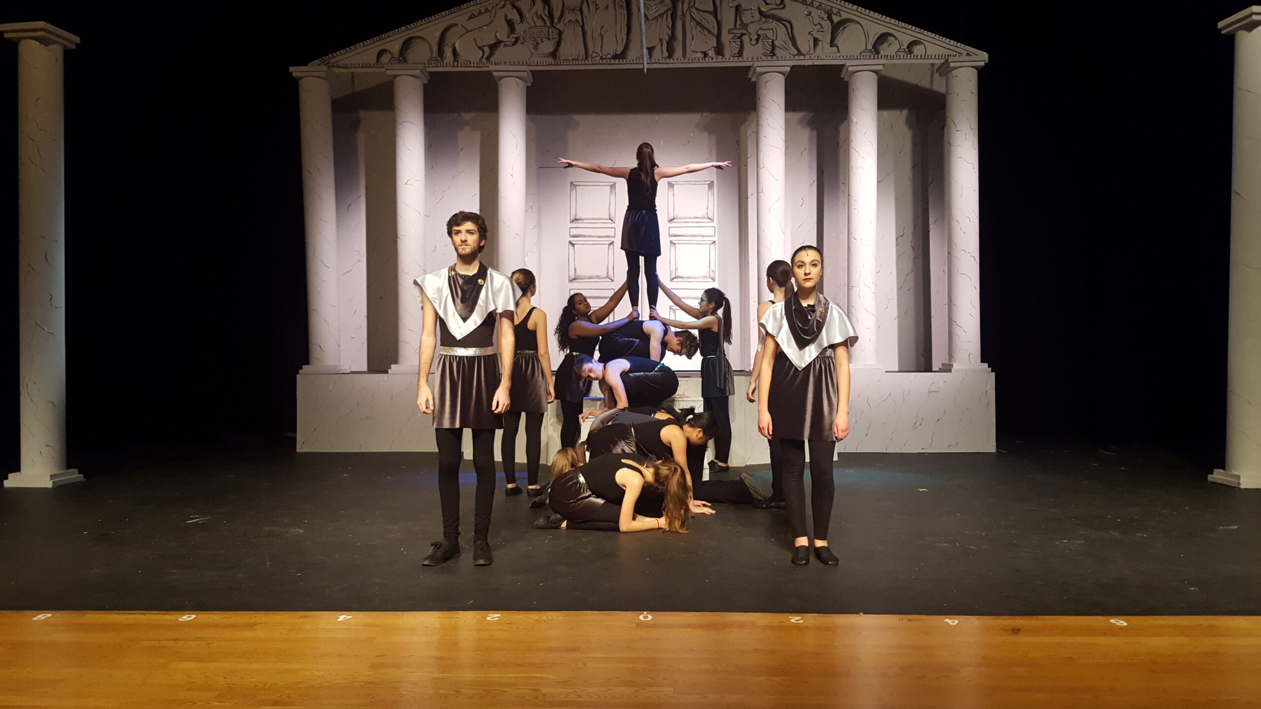 Antigone cast