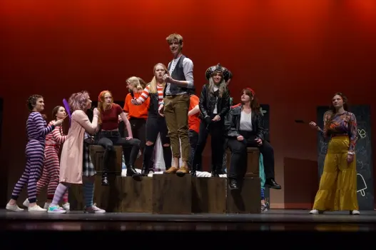 Mariner cast in high school plays