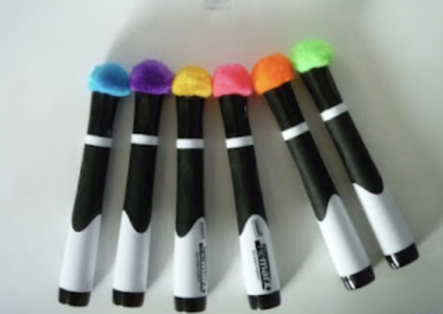 pom-pom-eraser Erasers with pom poms on them